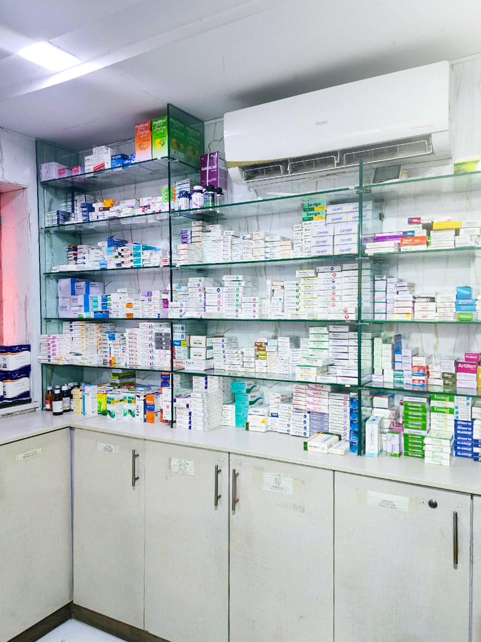 pharmacy-slide-2